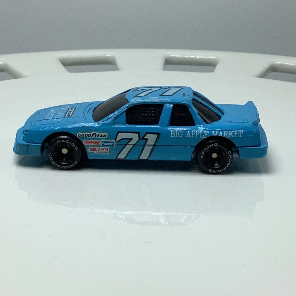 Racing Champions 1990 racing